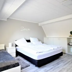 Zwei - Fahrradstellplätze, Mainradweg Apartment